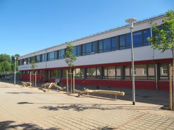 Außenansicht Grundschule Mülsen St. Niclas